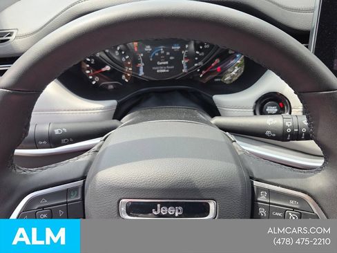Used 2025 Jeep Compass Limited AWD/4WD image 22