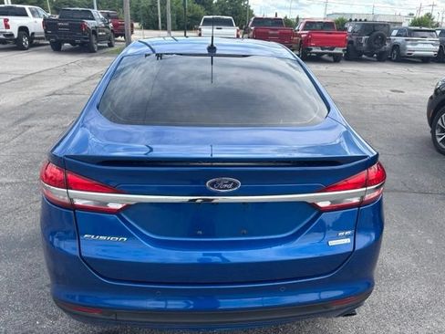 Used 2017 Ford Fusion SE w/ Equipment Group 201A FWD image 6