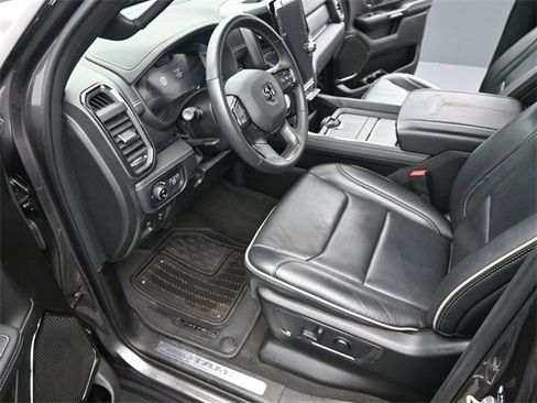 Used 2024 RAM 1500 Limited w/ Body Color Bumper Group image 9