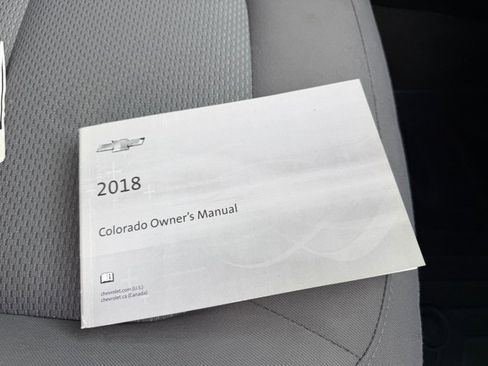 Used 2018 Chevrolet Colorado LT w/ LT Convenience Package image 20