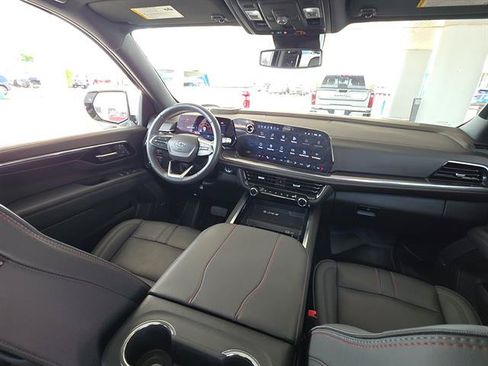 Used 2025 Chevrolet Tahoe RST w/ Comfort Package AWD/4WD image 18