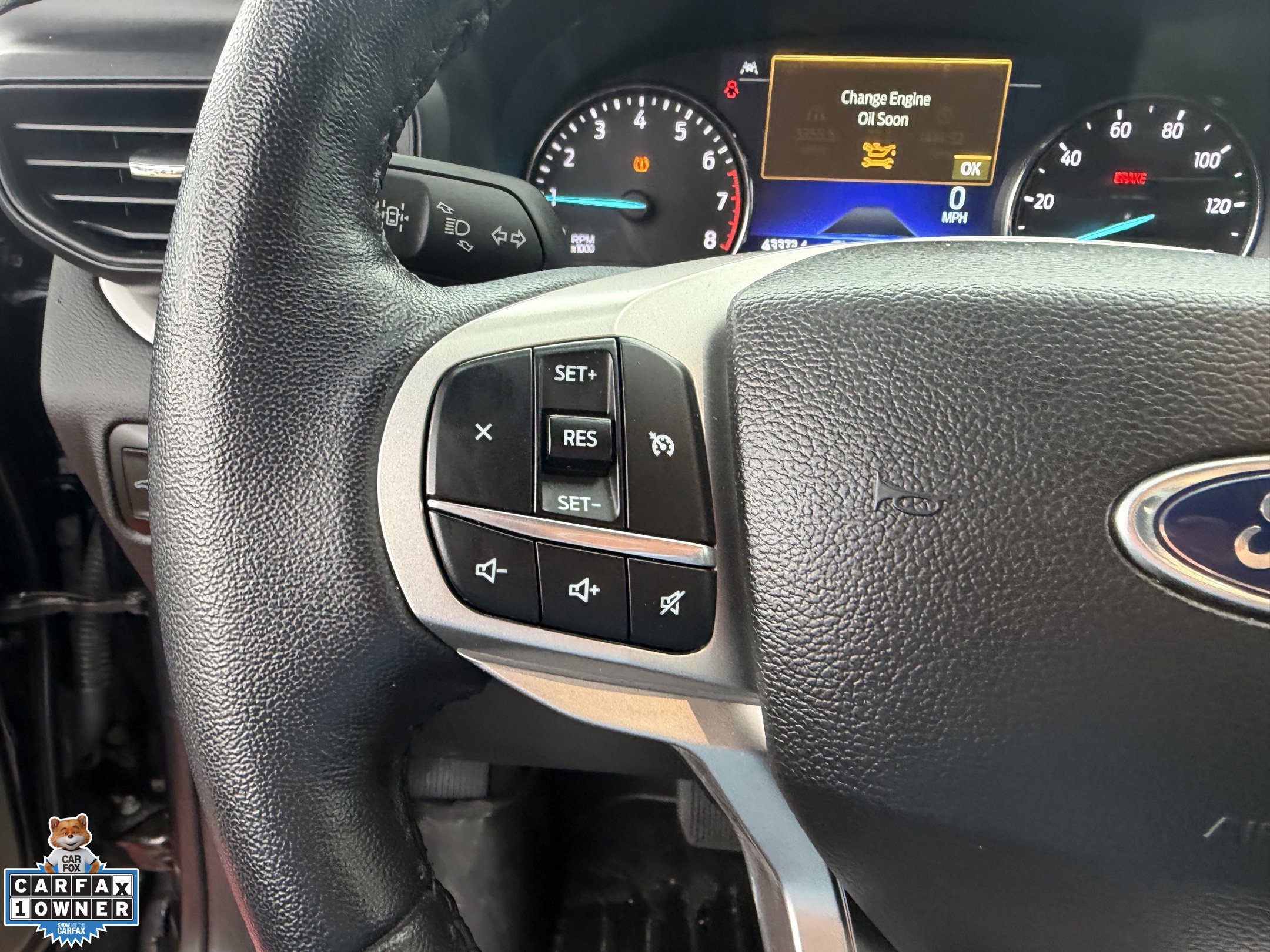 Used 2023 Ford Explorer XLT AWD/4WD image 14