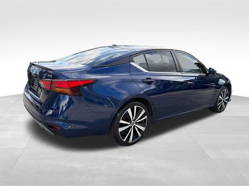 Used 2021 Nissan Altima 2.5 SR FWD image 7