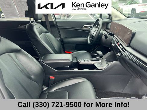Certified 2026 Kia Sportage EX FWD image 61