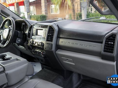 Used 2019 Ford F550 XL image 27