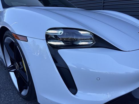 Certified 2020 Porsche Taycan Turbo S image 25