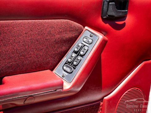 Used 1989 Ford Mustang LX RWD image 88