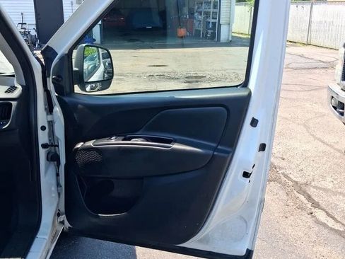 Used 2020 RAM ProMaster City Tradesman FWD image 25