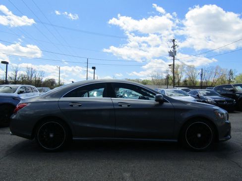 Used 2014 Mercedes-Benz CLA 250 image 8
