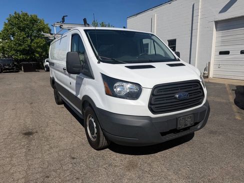 Used 2019 Ford Transit 150 130 Low Roof RWD image 3