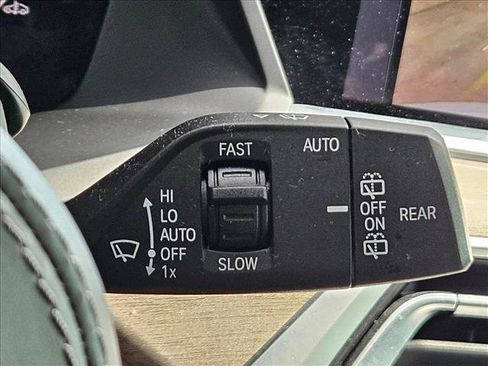 Used 2020 BMW X7 M50i AWD/4WD image 23