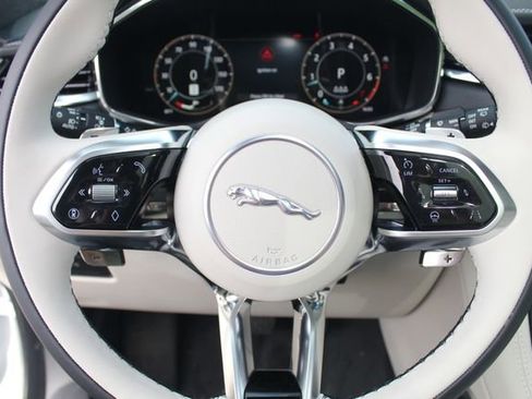 New 2026 Jaguar F-PACE R-Dynamic S image 17