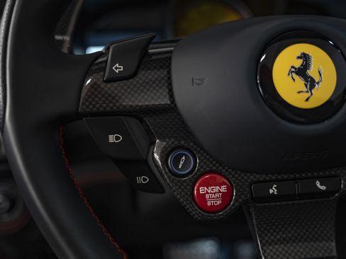 Certified 2023 Ferrari Portofino M image 39