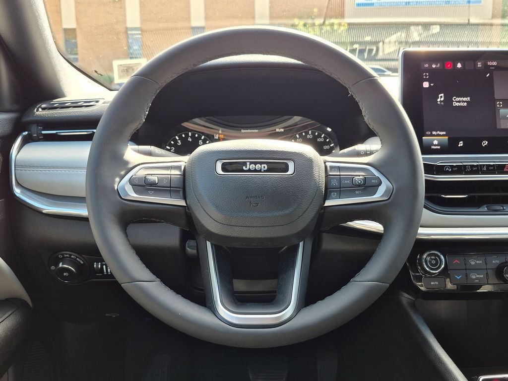 Certified 2023 Jeep Compass Limited AWD/4WD image 13