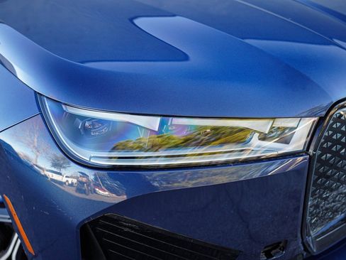 Used 2024 BMW iX xDrive50 w/ Premium Package image 7