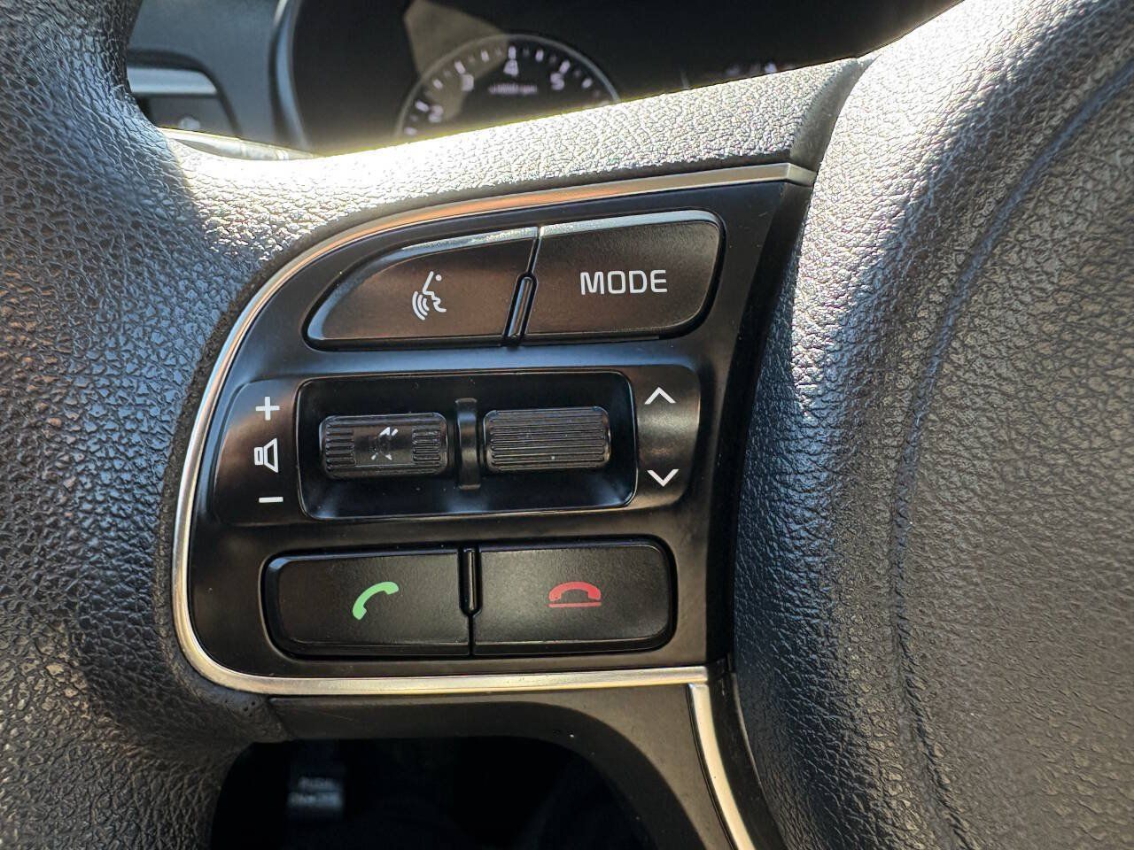 Used 2018 Kia Optima LX FWD image 21