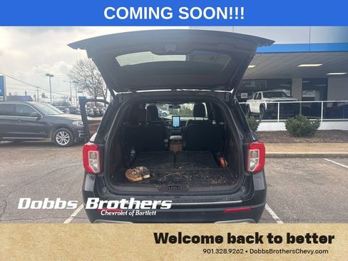 Used 2023 Ford Explorer King Ranch w/ Technology Package image 12