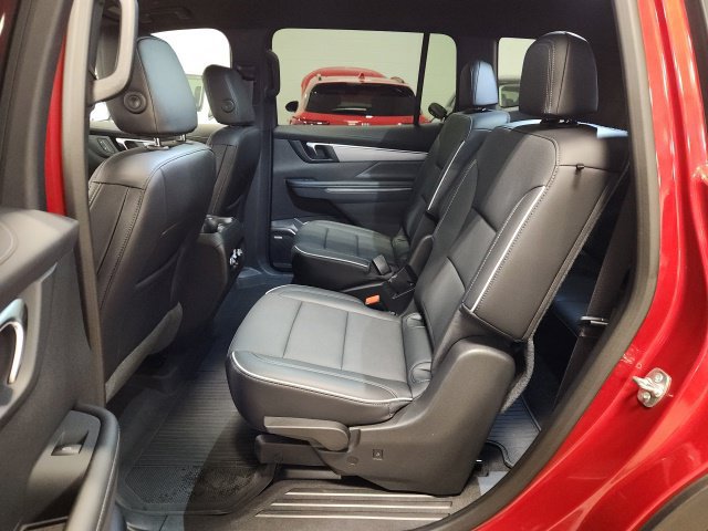 Used 2025 Buick Enclave Preferred w/ Power Package AWD/4WD image 24