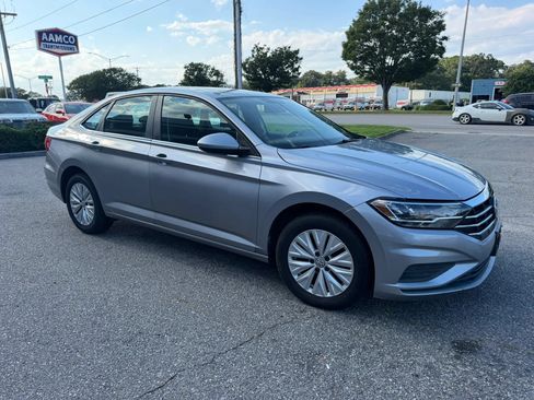 Used 2019 Volkswagen Jetta S w/ Driver Assistance Package FWD image 7