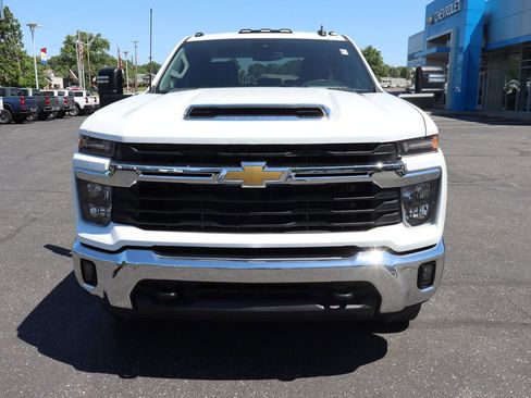 Used 2024 Chevrolet Silverado 3500 LT w/ Convenience Package AWD/4WD image 26