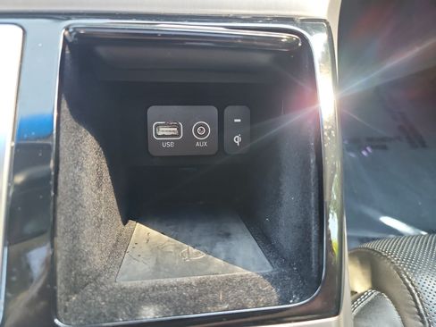 Used 2018 Genesis G90 5.0 Ultimate RWD image 41