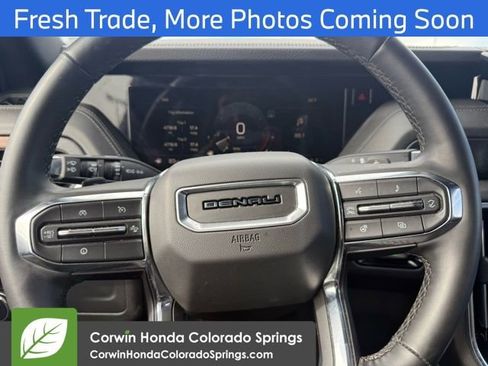 Used 2025 GMC Yukon XL Denali image 9