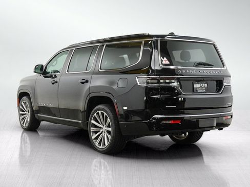 Used 2023 Jeep Grand Wagoneer Series II AWD/4WD image 3