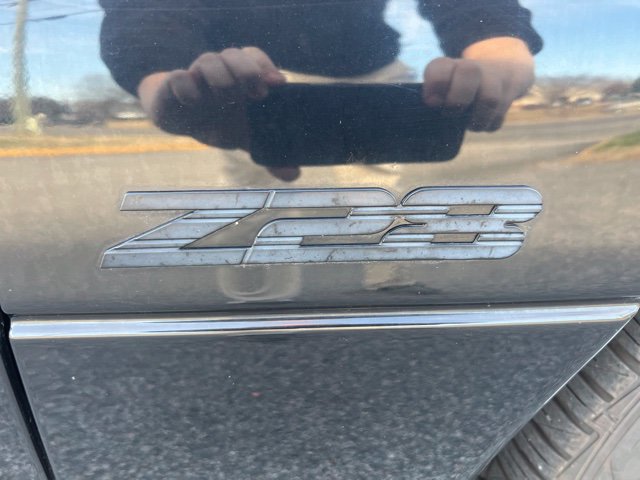 Used 2002 Chevrolet Camaro Z28 w/ Sport Appearance Pkg RWD image 8