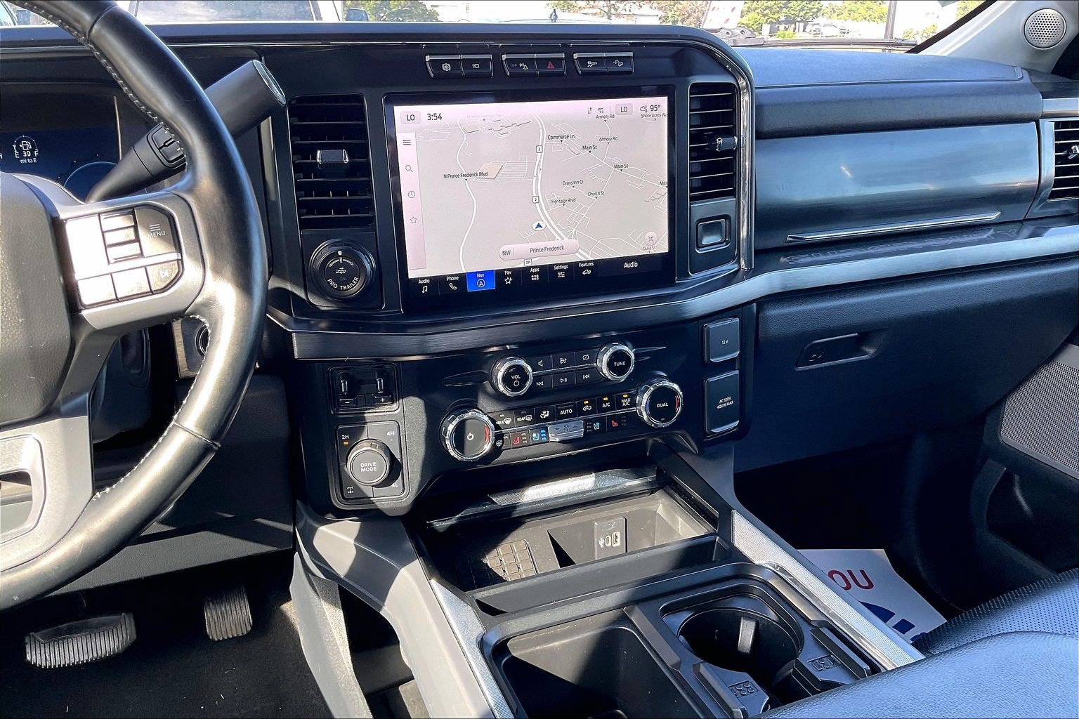 Used 2024 Ford F350 Lariat w/ Lariat Ultimate Package AWD/4WD image 6