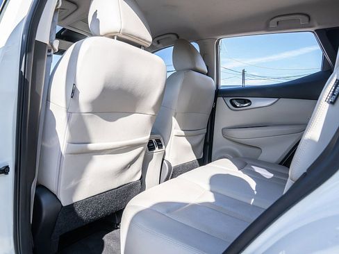 Used 2020 Nissan Rogue Sport SL image 18