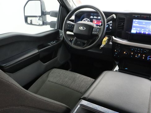 Used 2023 Ford F250 XLT w/ FX4 Off-Road Package AWD/4WD image 30