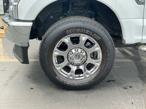 Used 2020 Ford F250 XL w/ Power Equipment Group AWD/4WD image 32