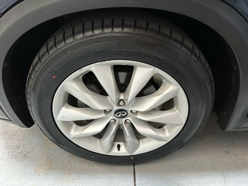 Used 2019 INFINITI QX50 Luxe image 26