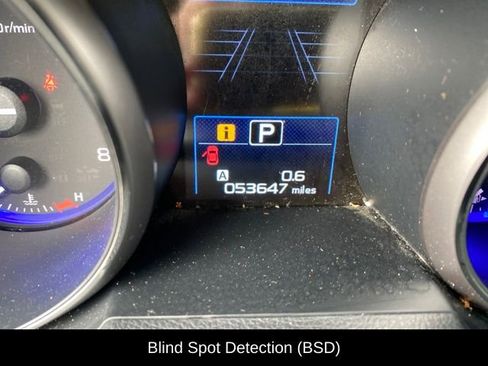 Used 2018 Subaru Outback 2.5i Premium image 19