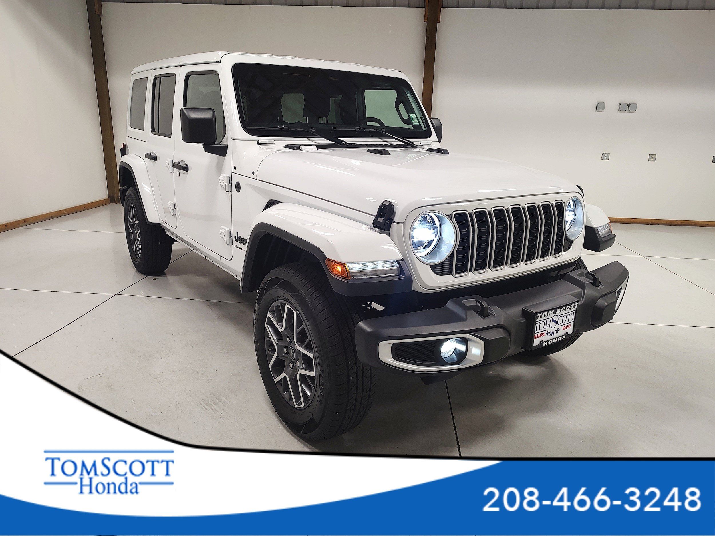 Used 2025 Jeep Wrangler Unlimited Sahara AWD/4WD image 1