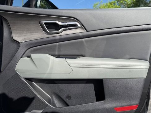 Certified 2023 Kia Sportage X-Line w/ X-Line Premium Package AWD/4WD image 38