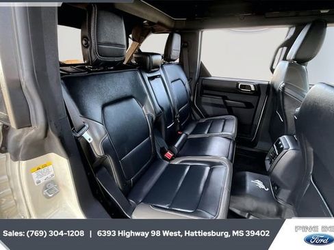 Used 2025 Ford Bronco Outer Banks image 20