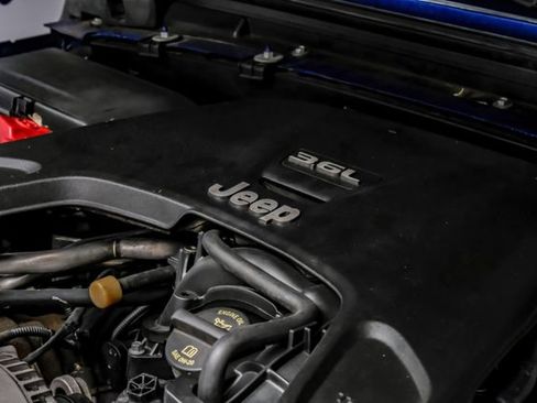 Used 2019 Jeep Wrangler Unlimited Rubicon AWD/4WD image 57