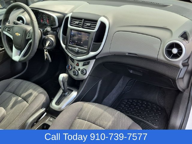 Used 2020 Chevrolet Sonic LT FWD image 35