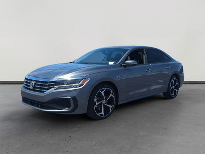 Certified 2022 Volkswagen Passat 2.0T R-Line