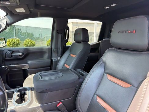 Certified 2021 GMC Sierra 1500 AT4 w/ AT4 Premium Package AWD/4WD image 13
