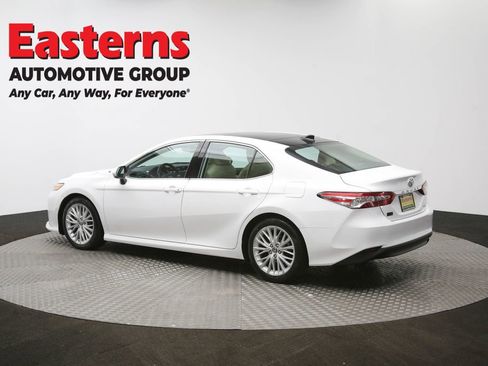 Used 2019 Toyota Camry XLE image 65