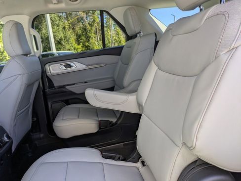 New 2026 Ford Explorer Active w/ Active Comfort Package image 17