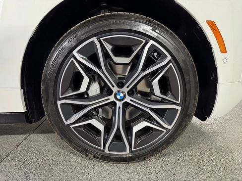 Used 2026 BMW iX xDrive45 AWD/4WD image 6
