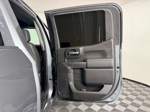 Used 2021 Chevrolet Silverado 1500 LTZ AWD/4WD image 33