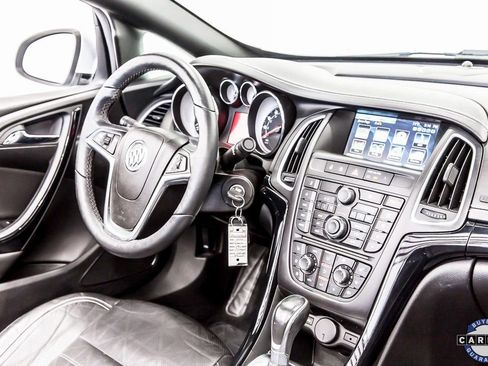 Used 2019 Buick Cascada Premium image 21