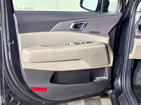 New 2026 Kia Carnival EX image 10