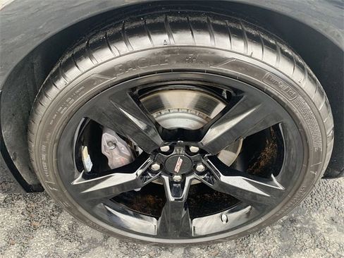 Certified 2018 Chevrolet Camaro SS image 33