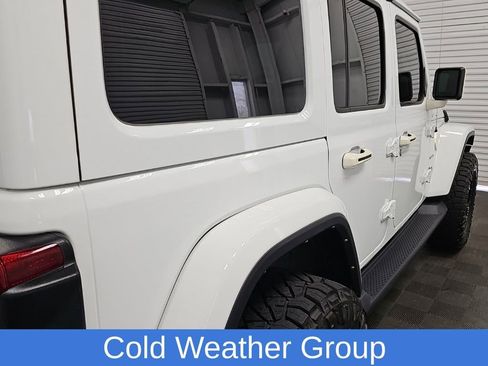 Used 2022 Jeep Wrangler Unlimited Sahara w/ Cold Weather Group AWD/4WD image 11