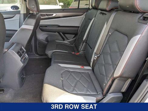 New 2024 Volkswagen Atlas Peak Edition SEL AWD/4WD image 12
